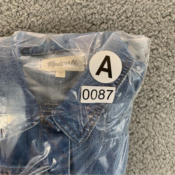 Madewell 'The Jean Jacket in Pinter Wash' Denim Jacket Women's   -   Size: XS - Picture 10 of 10